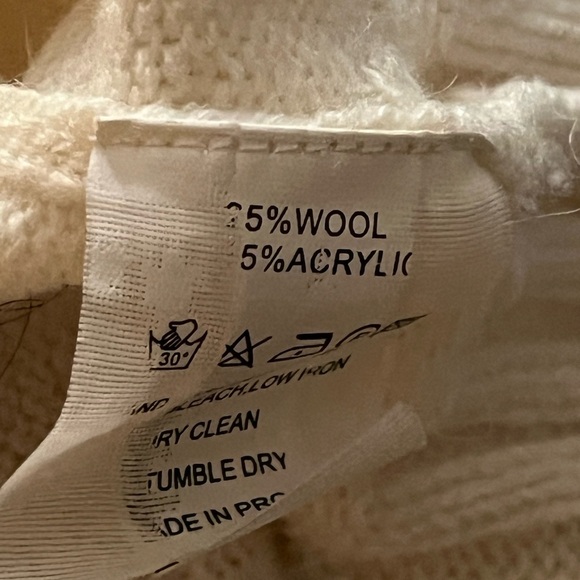 Vintage Louis Feraud Floral Appliqué Sweater - Picture 9 of 10